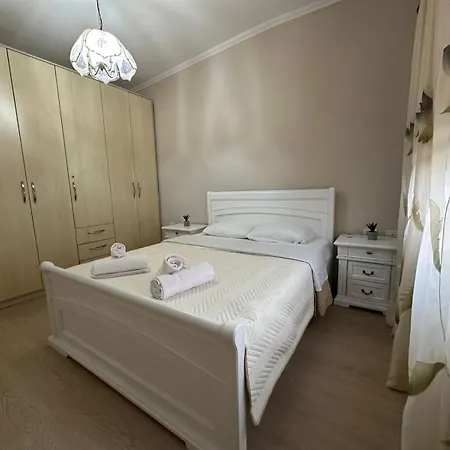 Ideal Apartment *